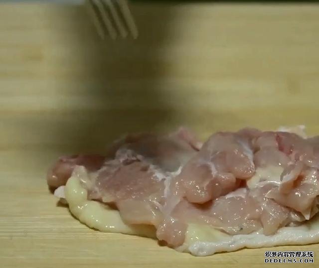 雞腿的新吃法，不蒸不煮不烤，不用一滴油，外香內酥太好吃了