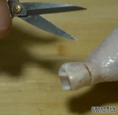 雞腿的新吃法，不蒸不煮不烤，不用一滴油，外香內酥太好吃了