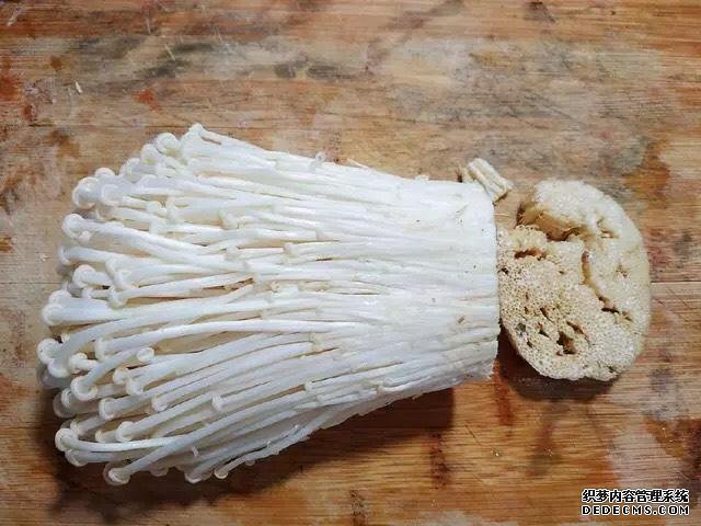 竟然被五塊錢的金針菇撩到了，怎么從來沒想到還能這樣做？