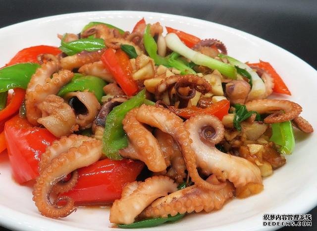 這種海鮮價(jià)格不貴，簡(jiǎn)單炒一炒即可，味美多滋口感特棒