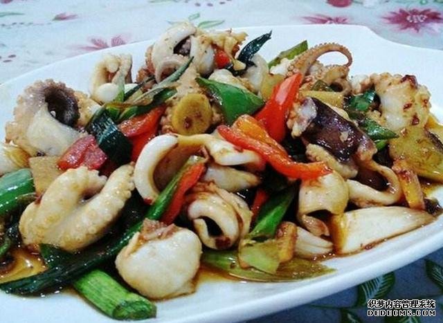 這種海鮮價(jià)格不貴，簡(jiǎn)單炒一炒即可，味美多滋口感特棒
