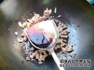 雜蔬肉末炒粉絲最好吃的做法，脆爽Q彈不粘鍋，色香味俱全