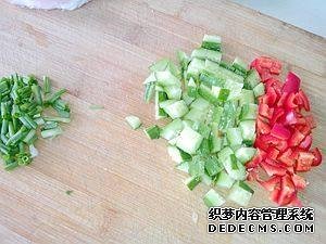 雜蔬肉末炒粉絲最好吃的做法，脆爽Q彈不粘鍋，色香味俱全