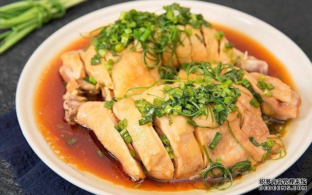 美食推薦：干鍋茄子帶魚(yú)，茄餅蒸肉，蔥油雞腿，紅燒冬瓜片