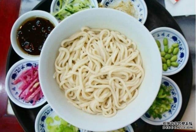 在北方人眼里，這四碗面才叫做面，其他的只能稱之為方便面