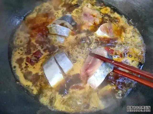 遇上這魚從不手軟，一買就是10斤，肉嫩刺少營養(yǎng)高，每次都吃不夠
