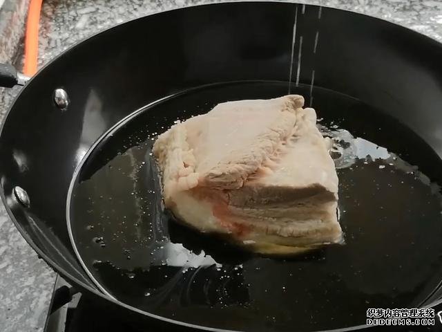 五花肉別只會紅燒了，教你一個新做法，軟爛入味特解饞，太好吃了