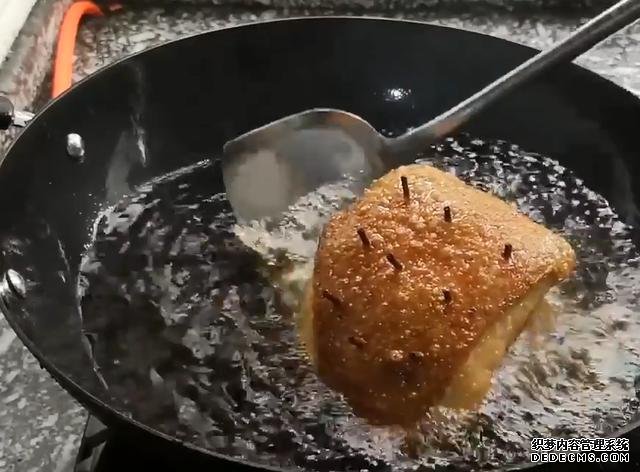 五花肉別只會紅燒了，教你一個新做法，軟爛入味特解饞，太好吃了
