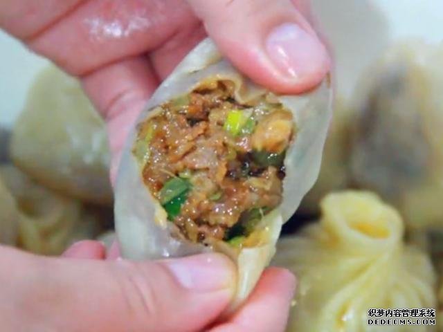 教你做個(gè)懶人小籠包，面都不用揉，個(gè)個(gè)皮薄餡大，一口咬下去爆汁