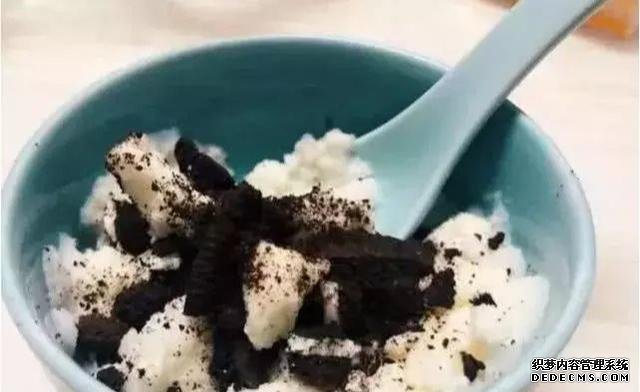 5種被以為凍了難吃的零食，講真的，薯片凍后好吃得不像話
