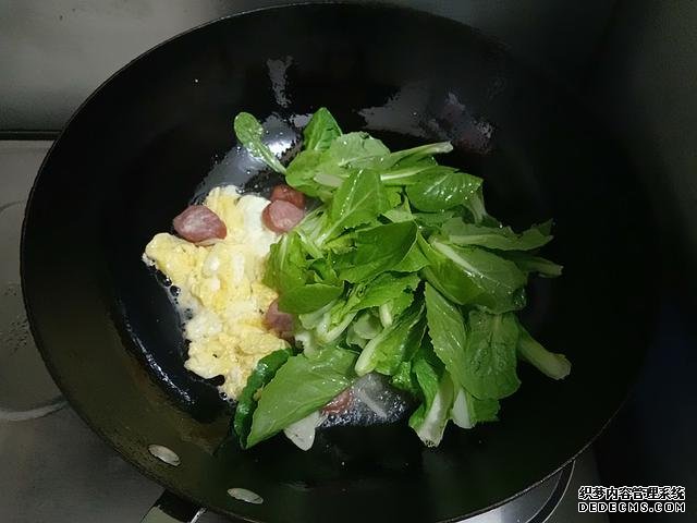 好吃到舔盤的時蔬炒面，十分鐘搞定，不知吃什么的時候，就吃它吧