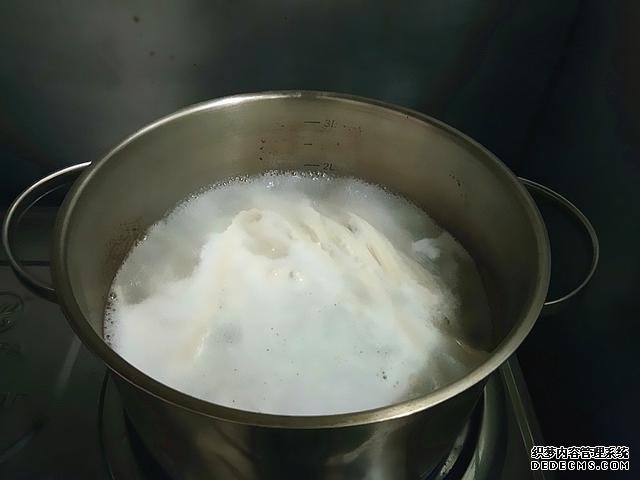 好吃到舔盤的時蔬炒面，十分鐘搞定，不知吃什么的時候，就吃它吧