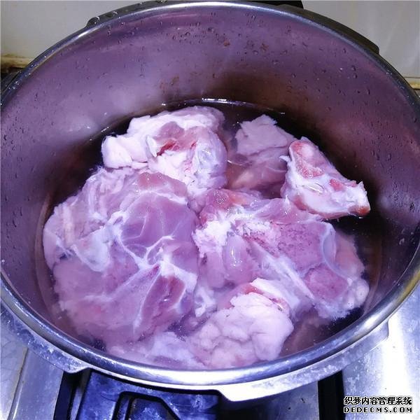 老公隔三差五就饞這菜，1斤才12元，比紅燒肉香多了，1周吃1次