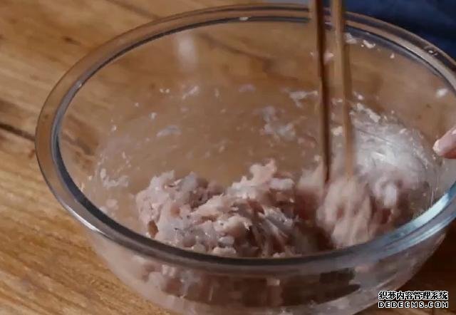 教你做安徽名菜掌上明珠：掌白珠明，好吃又好看，饞的人直流口水