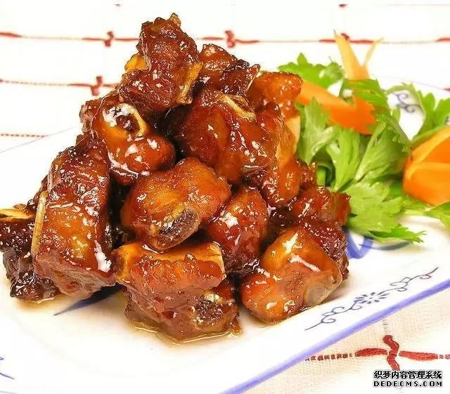 年夜飯推薦：腐乳扣肉，蔥油拌海帶，糖醋排骨的做法