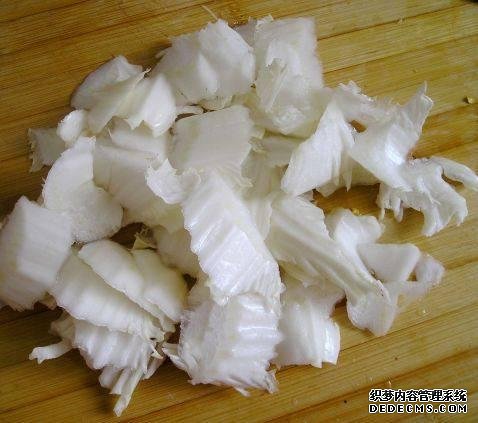 家庭版自制水煮肉，肉嫩軟滑，麻辣鮮香，每次做都不夠吃