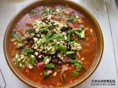 家庭版自制水煮肉，肉嫩軟滑，麻辣鮮香，每次做都不夠吃