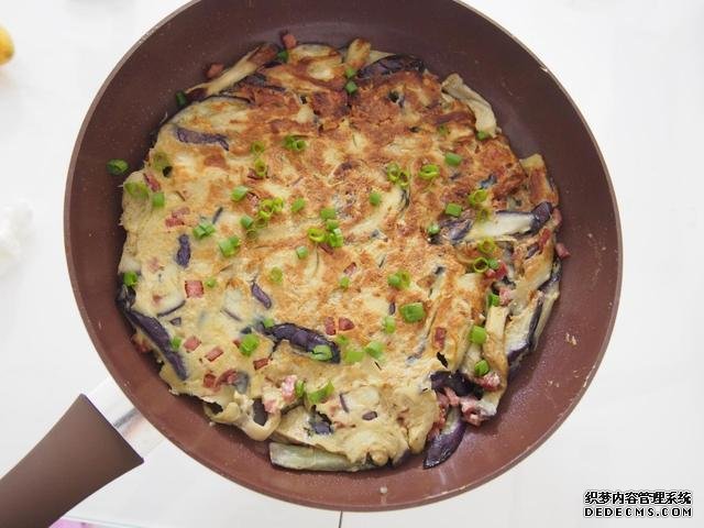 茄子換種做法，搭配牛肉做“披薩”，味道特別值得嘗試