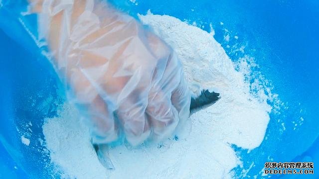 春節(jié)宅家中，捉了盆“水中人參”，寬油大火炸到焦香，很下飯