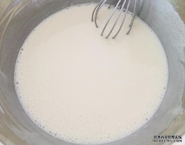宅在家里做甜品雪媚娘，軟軟糯糯，入口即化，做法超簡單，零失敗