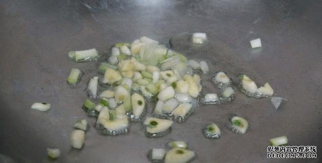 最正宗的蠔油生菜，快手簡單還減肥，2塊錢就能做一盤