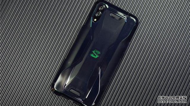從3799跌至2699！液冷散熱+4000mAh+8GB+256GB，網(wǎng)友：終于等到了