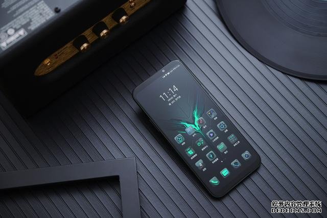 從3799跌至2699！液冷散熱+4000mAh+8GB+256GB，網(wǎng)友：終于等到了