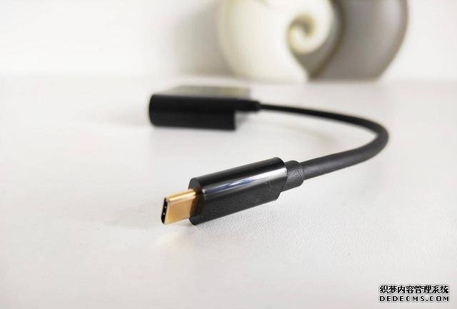 做個(gè)抬頭黨，畢亞茲Type-C轉(zhuǎn)HDMI、VGA轉(zhuǎn)換器給你大屏追劇體驗(yàn)
