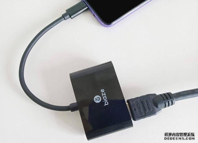做個(gè)抬頭黨，畢亞茲Type-C轉(zhuǎn)HDMI、VGA轉(zhuǎn)換器給你大屏追劇體驗(yàn)