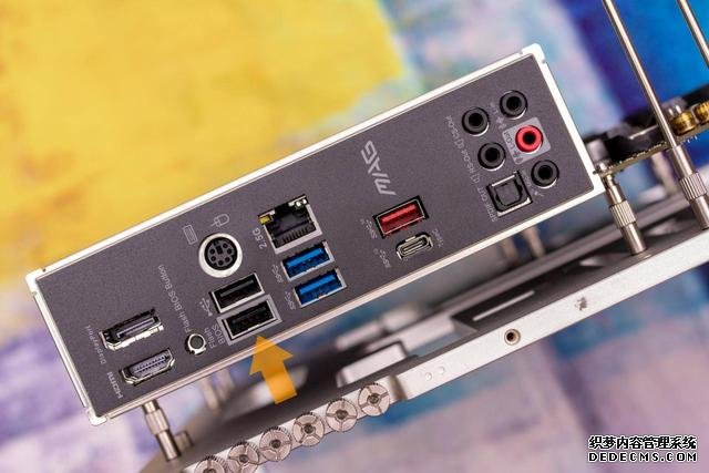 升級PCI-E 4.0，支持雙顯卡，微星B550M迫擊炮開箱