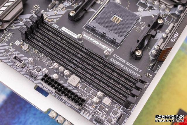 升級PCI-E 4.0，支持雙顯卡，微星B550M迫擊炮開箱