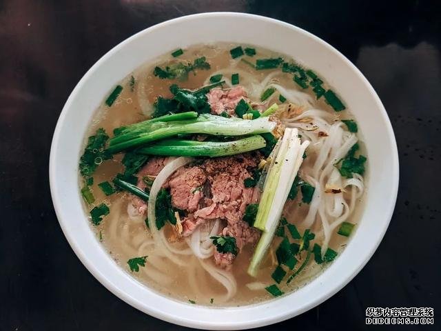 一天到底該吃兩頓還是三頓？營養(yǎng)專家從專業(yè)角度給出了答案