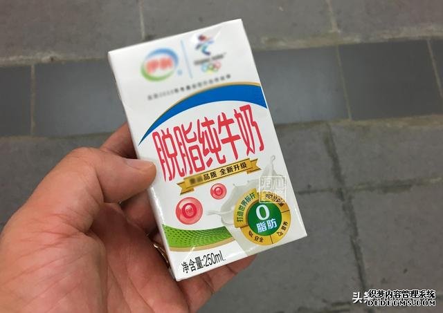 全脂、低脂、脫脂牛奶，應(yīng)該怎么選？4個(gè)知識(shí)點(diǎn)，教你正確喝牛奶