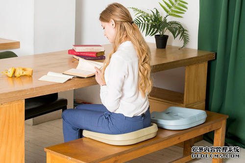 后背疼痛，到底是腎臟還是心臟有問題？醫(yī)生：請(qǐng)不要忽視幾種病