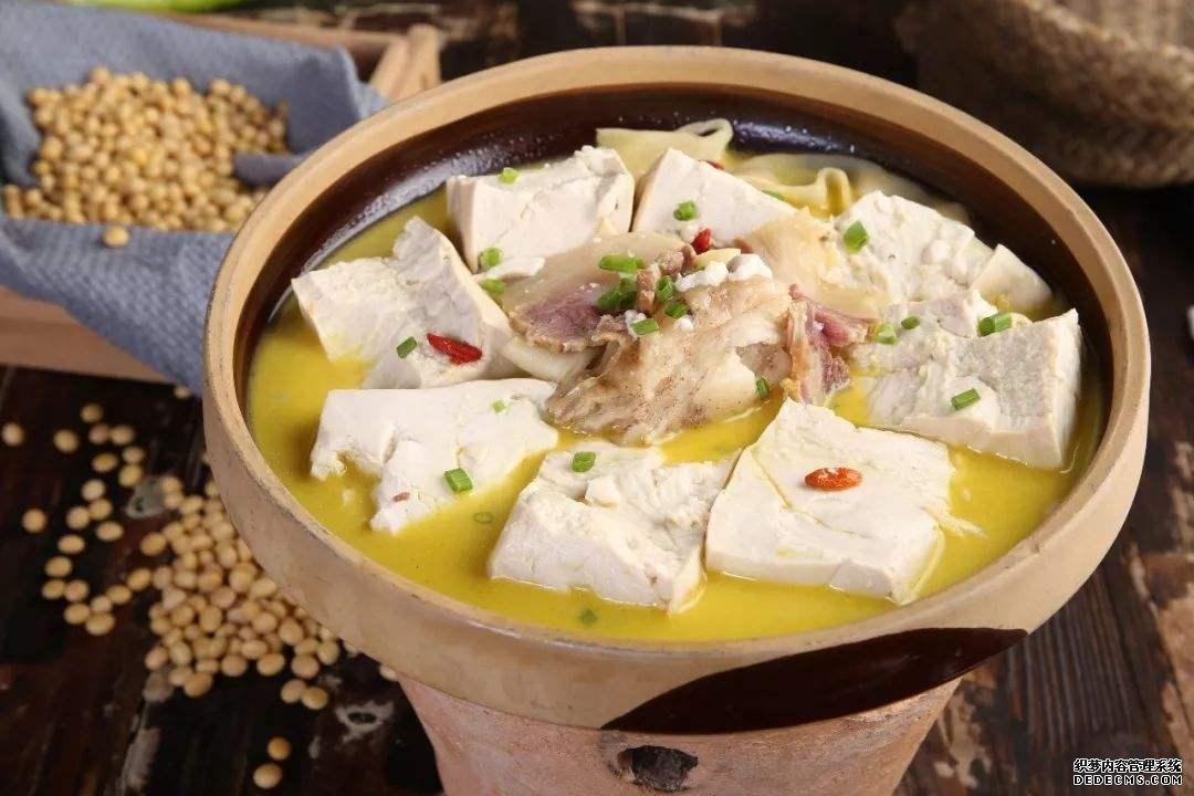 白發(fā)越長(zhǎng)越多，并非變老的信號(hào)，可能是身體缺乏這3種元素了